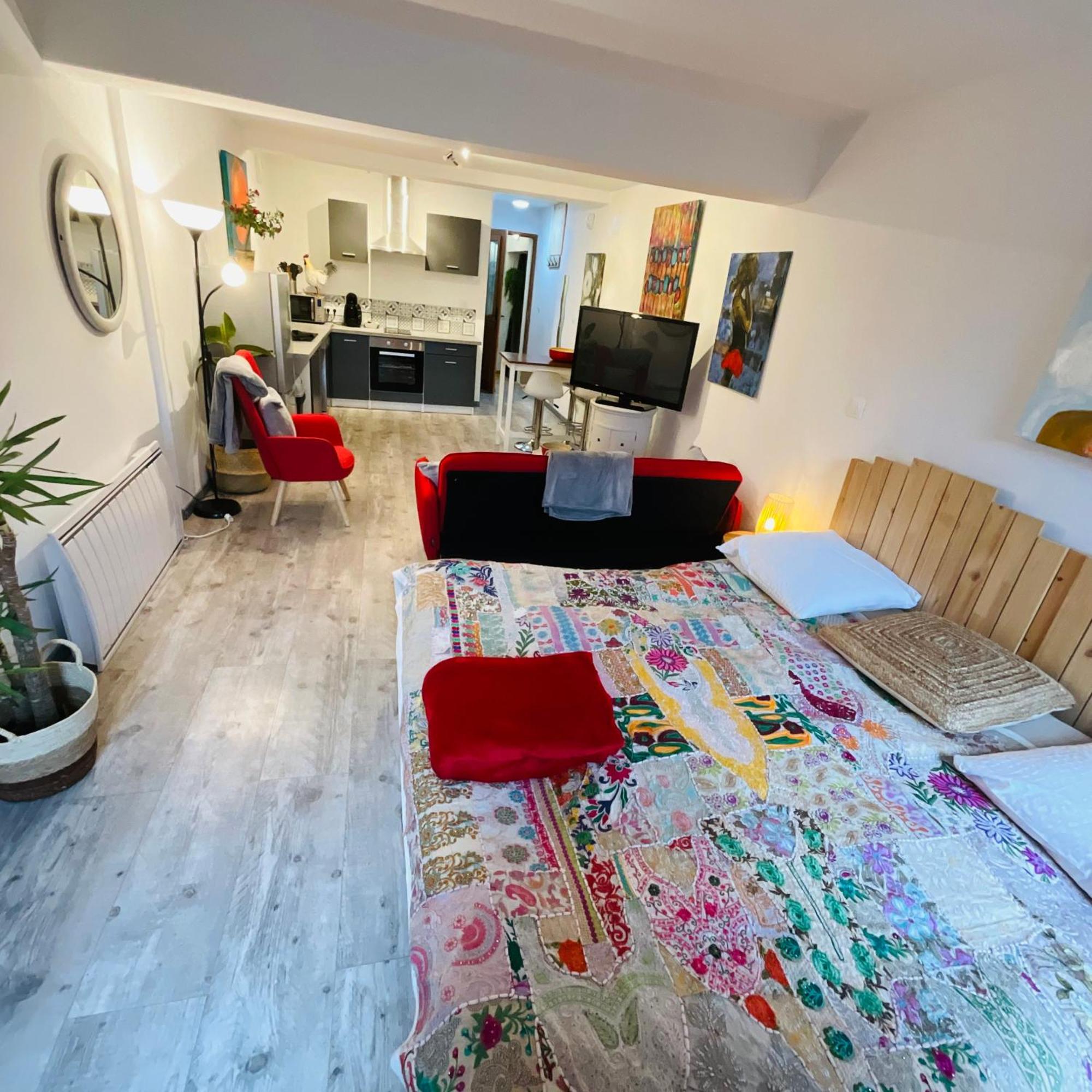 Hote Labyrinthe Sur La Place Chambres D, Hotes , Calme ,Netflix Mirepoix  Buitenkant foto