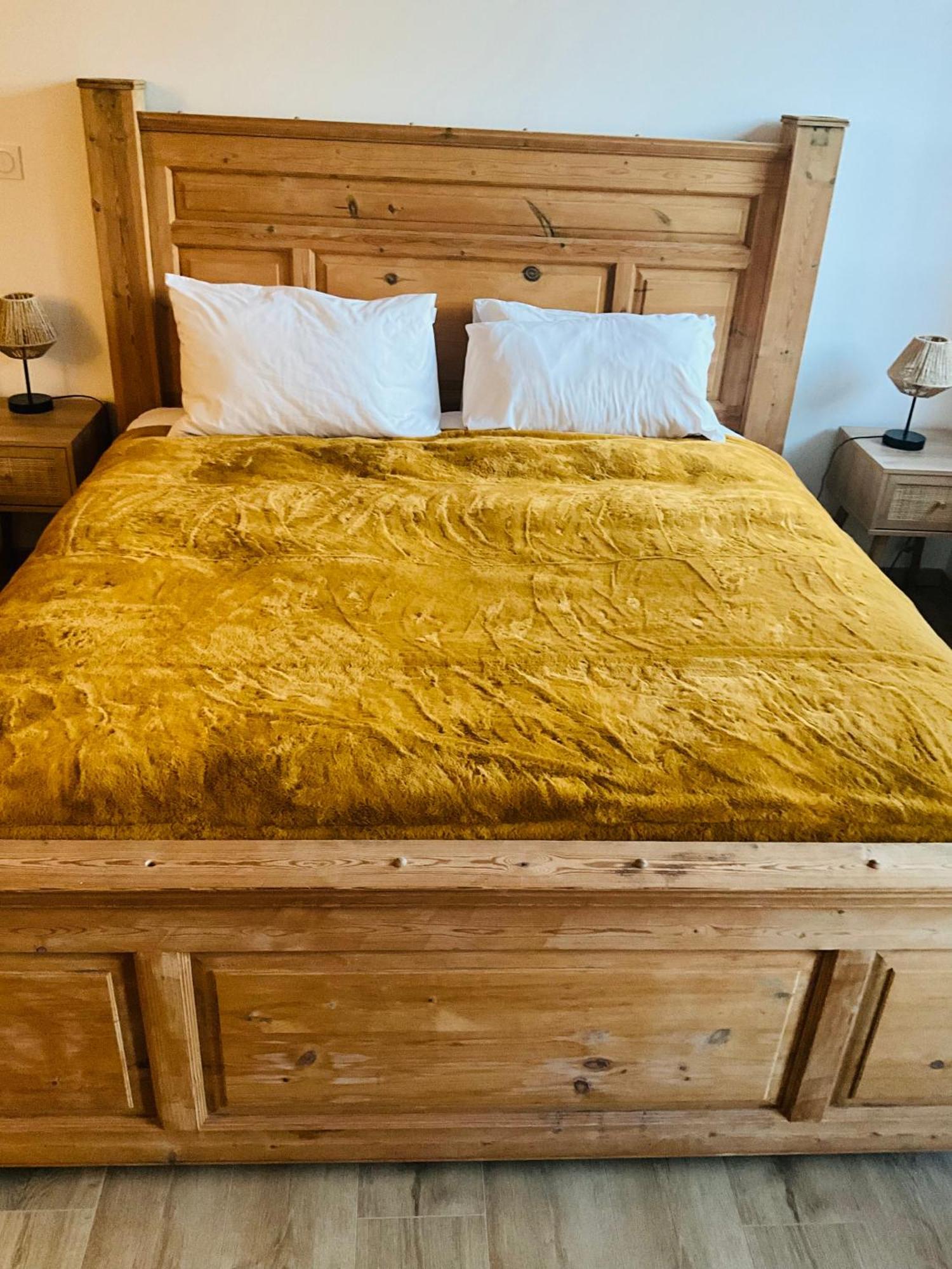 Hote Labyrinthe Sur La Place Chambres D, Hotes , Calme ,Netflix Mirepoix  Buitenkant foto